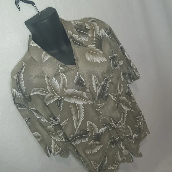 Wyndham Pointe Men's Short Sleeve Floral Leaf Beach Shirt Large Brown Rayon - Picture 2 of 8